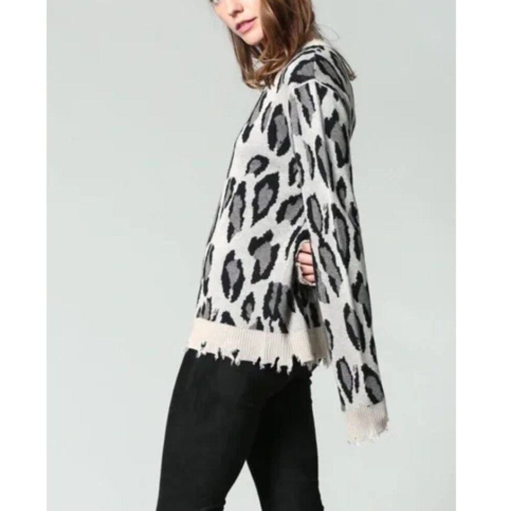NWT FATE Women's Taupe Black Distressed Leopard Print Long Sleeve Sweater Size S - Picture 2 of 7